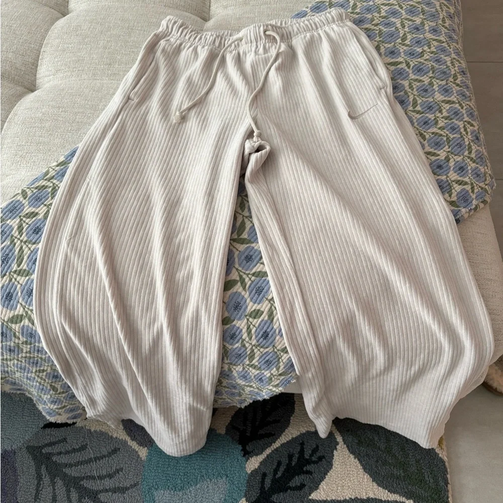 Cream Corduroy Nike Tracksuit - Picture 5 of 5